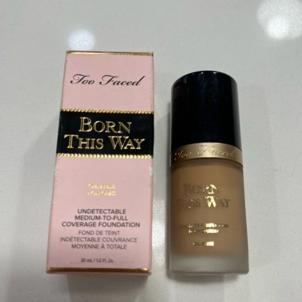 Too Faced Born This Way OIL-FREE Undetectable Foundation , natural beige, NEW